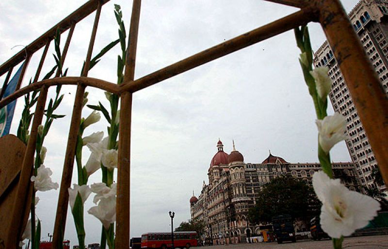 Dimite el ministro indio del Interior tras los atentados en Bombay