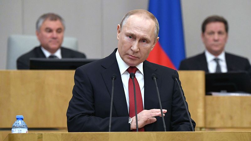 La Duma rusa allana el camino para que Putin pueda seguir en el Kremlin hasta 2036
