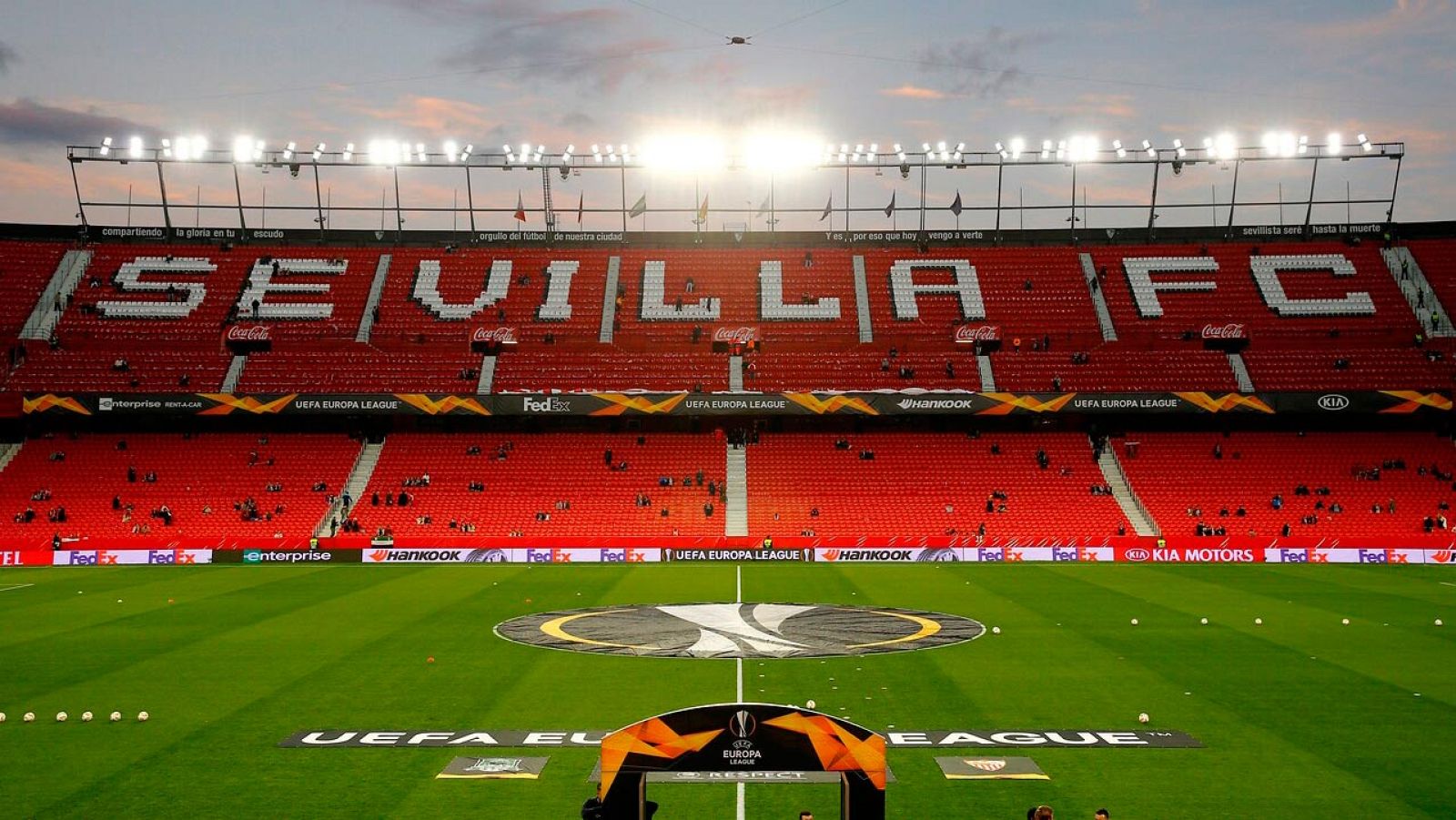 El Getafe-Inter y el Roma-Sevilla, suspendidos por la UEFA | Ver