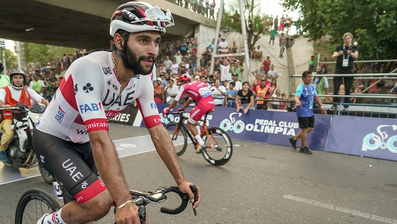 El ciclista colombiano Fernando Gaviria y el futbolista italiano Manolo Gabbiadini, positivos por coronavirus