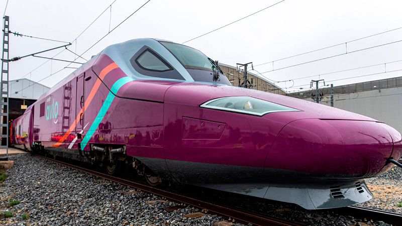 La pandemia del coronavirus obliga a Renfe a posponer la puesta en marcha de su AVE de bajo coste