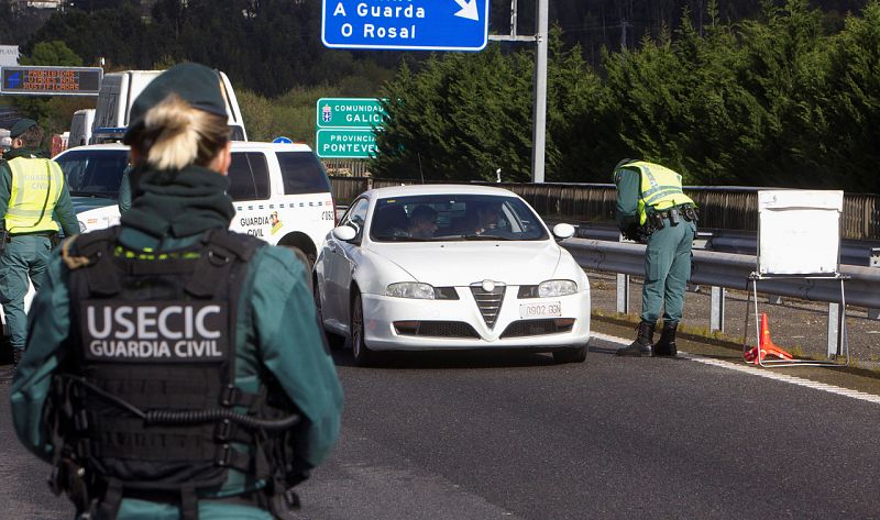 España cierra sus fronteras terrestres a quienes no sean españoles, residentes o trabajadores transfronterizos