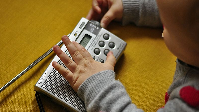 Cómo sobrevivir a la cuarentena con niños y la radio