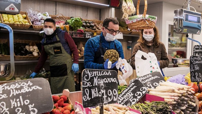 Los 'curritos', en primera línea del coronavirus: "Estamos padeciendo esto más que nadie"