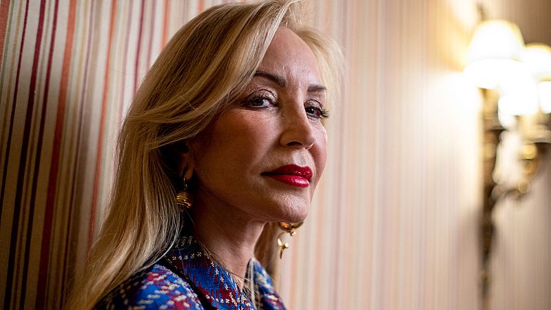 Carmen Lomana y su tutorial de maquillaje para esta cuarentena por coronavirus