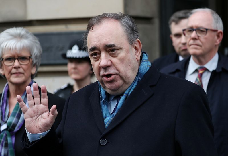 El exministro principal de Escocia, Alex Salmond, absuelto de trece delitos sexuales