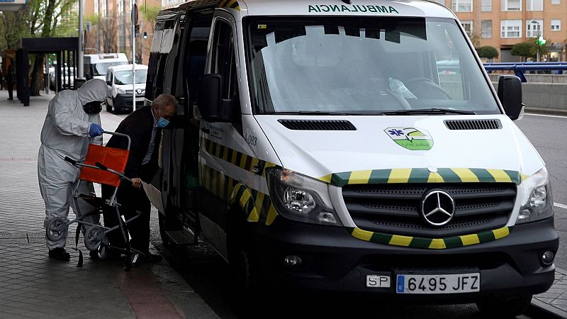 Sanidad cree que "posiblemente ya estemos en el pico de la curva o yendo hacia abajo"