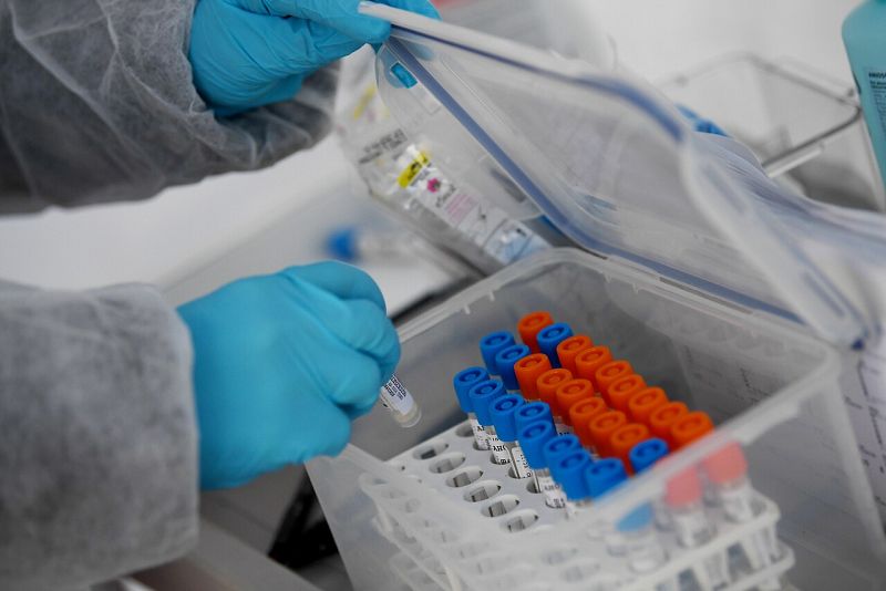 Estados Unidos usará la sangre de pacientes recuperados del coronavirus para tratar a enfermos críticos