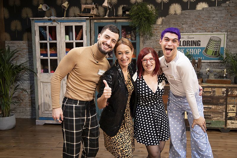 'Maestros de la Costura' celebra su gran final con homenajes a Karl Lagerfeld y Carolina Herrera