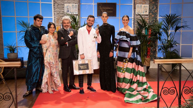 Joshua gana la tercera edición de Maestros de la Costura