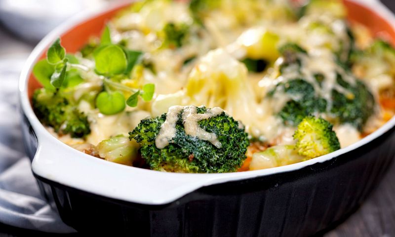 Receta de brócoli y coliflor al horno con queso, de Jesús Monedero
