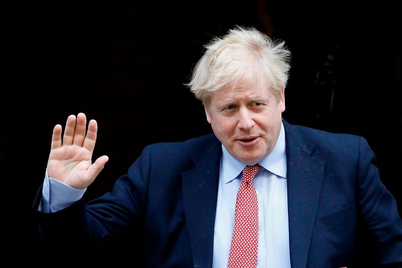 Boris Johnson pasa la noche en el hospital por "precaución" ante los "síntomas persistentes" de COVID-19