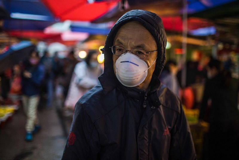 China contabiliza menos de 1.300 contagiados "activos" de coronavirus