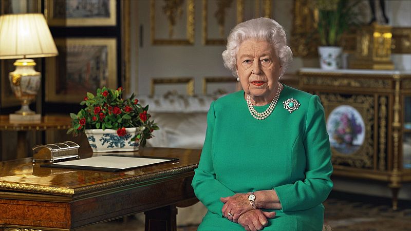 Isabel II invoca el espíritu de la Segunda Guerra Mundial para vencer al coronavirus