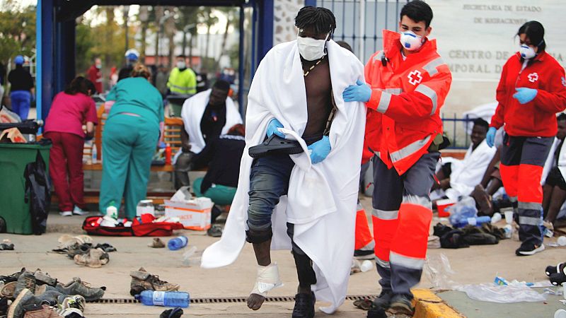 Varias decenas de migrantes logran entrar en Melilla en un salto a la valla "violento"