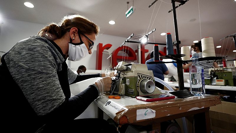 La guía de Sanidad para las empresas: distancia de 2 metros entre trabajadores y más medidas de higiene