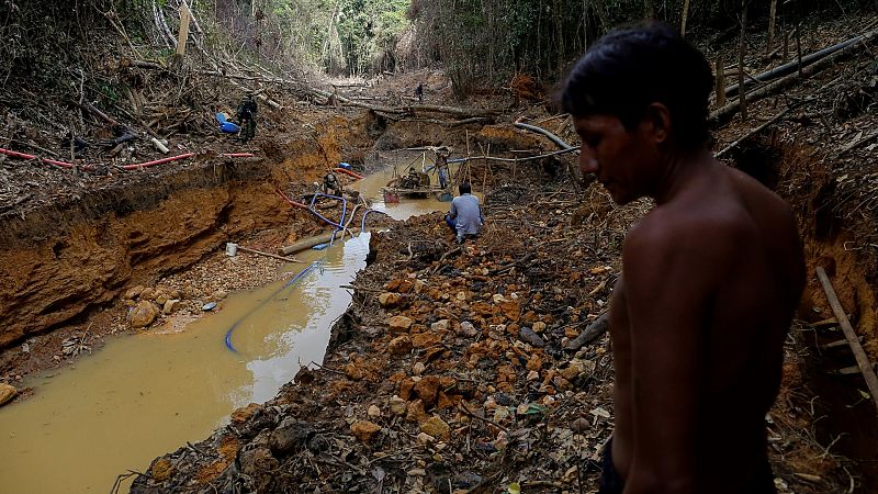 Los indígenas se atrincheran ante el temor a que el coronavirus "los borre del mapa"