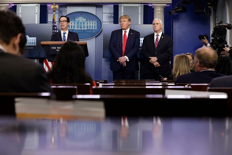 Trump defiende su respuesta ante la pandemia del coronavirus y critica la cobertura mediática