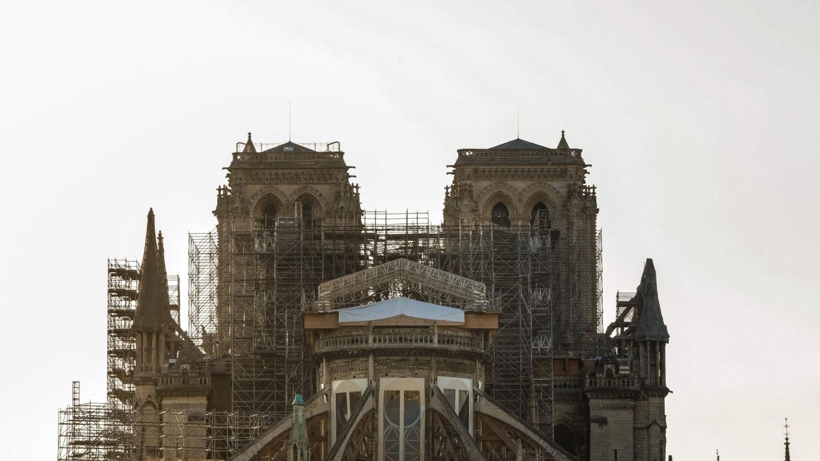 Notre Dame vuelve a tañer su campana un año después del incendio