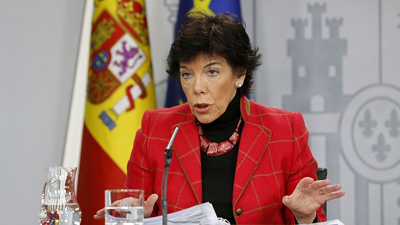 El Gobierno pide la adhesión de todas las comunidades a su acuerdo educativo para que ningún alumno "se quede atrás"