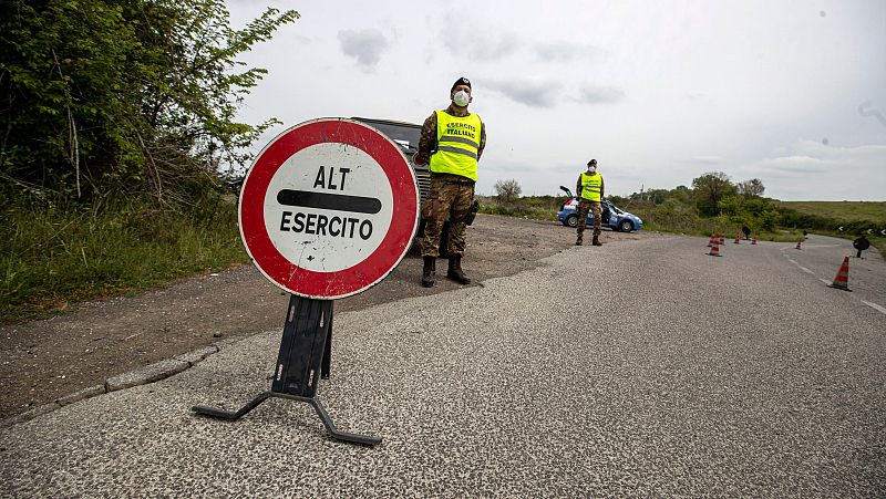 Italia progresa despacio por la "meseta" del coronavirus mientras prepara con las regiones su reapertura