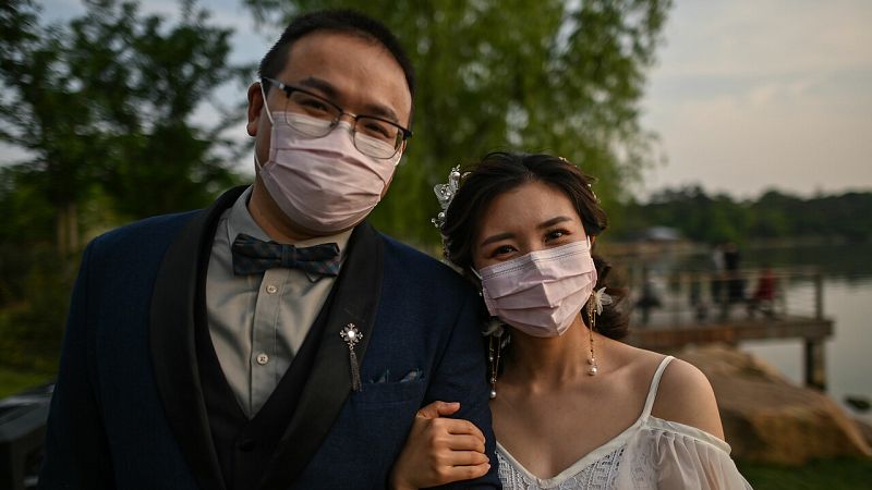 China no reporta nuevas muertes con coronavirus por tercer día consecutivo