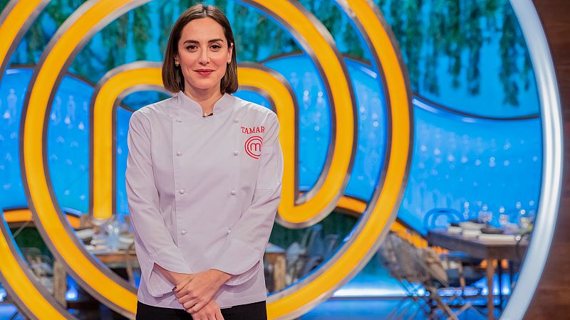 Tamara Falcó se olvida de Jordi Cruz y le echa el ojo a un concursante de 'MasterChef'