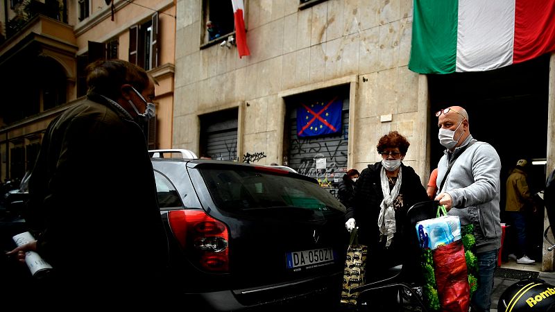 Italia mantendrá el uso de mascarillas hasta que llegue una vacuna y prepara nuevas ayudas millonarias