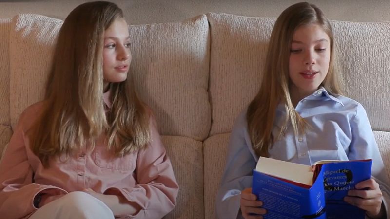 La princesa Leonor y la infanta Sofía leen 'El Quijote' y agradecen la labor de los sanitarios