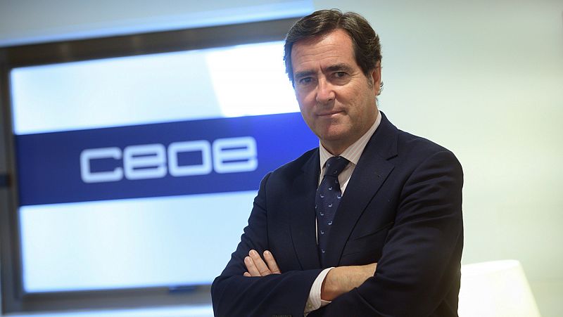 La CEOE pide al Gobierno prolongar los ERTE "el tiempo que sea necesario para que las empresas aguanten"