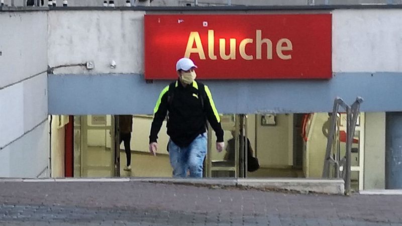 El Gobierno reparte más de 14 millones de mascarillas, obligatorias desde hoy en el transporte público