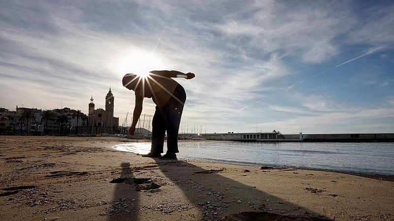 La apertura de playas y piscinas, pendiente de un informe del CSIC