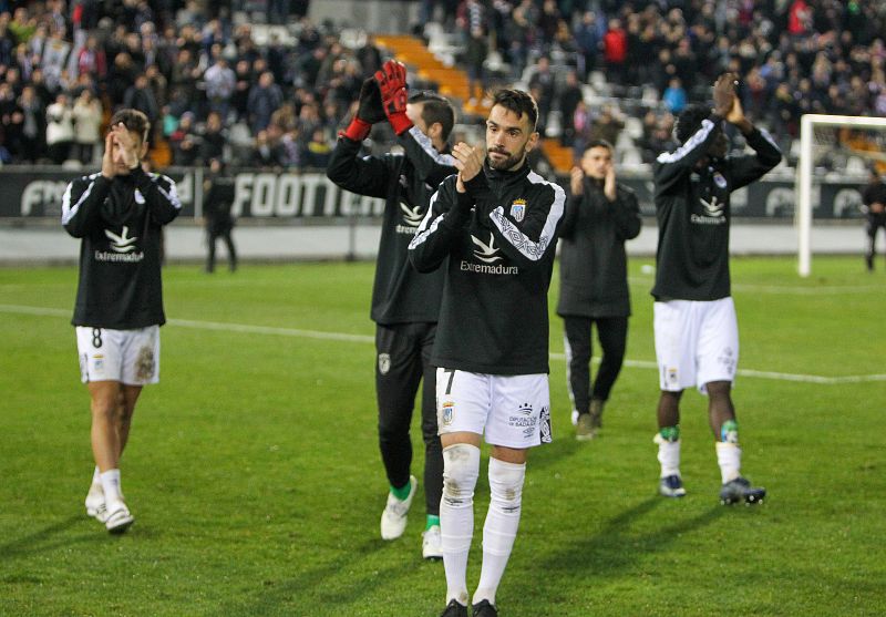 Joaquín Parra, presidente del Badajoz CF: "Muchos equipos de 2ªB no se podrán mantener económicamente"