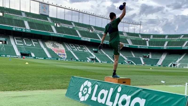 Los jugadores del Elche se niegan a entrenar en el estadio en protesta por el ERTE