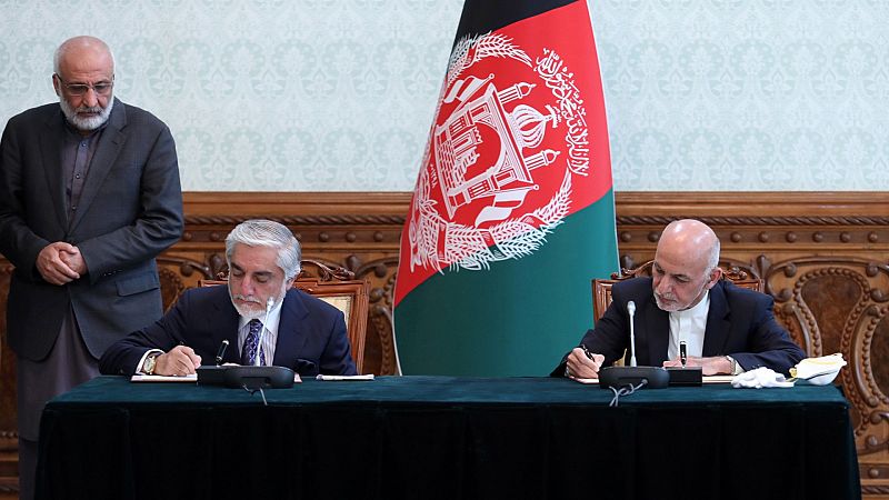 Un acuerdo entre gobierno y oposición pone fin a meses de inestabilidad política en Afganistán