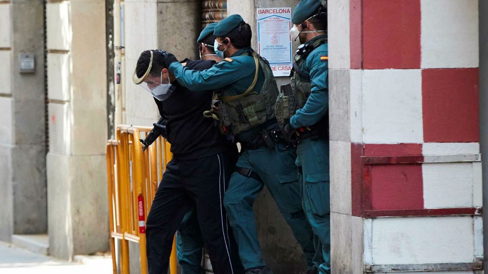 El yihadismo aprovecha el confinamiento para captar nuevos adeptos - RTVE.es - Telediario 1 | Ver