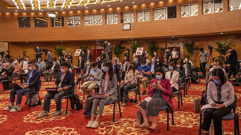 China vuelve a registrar un ligero repunte de casos "importados" de coronavirus