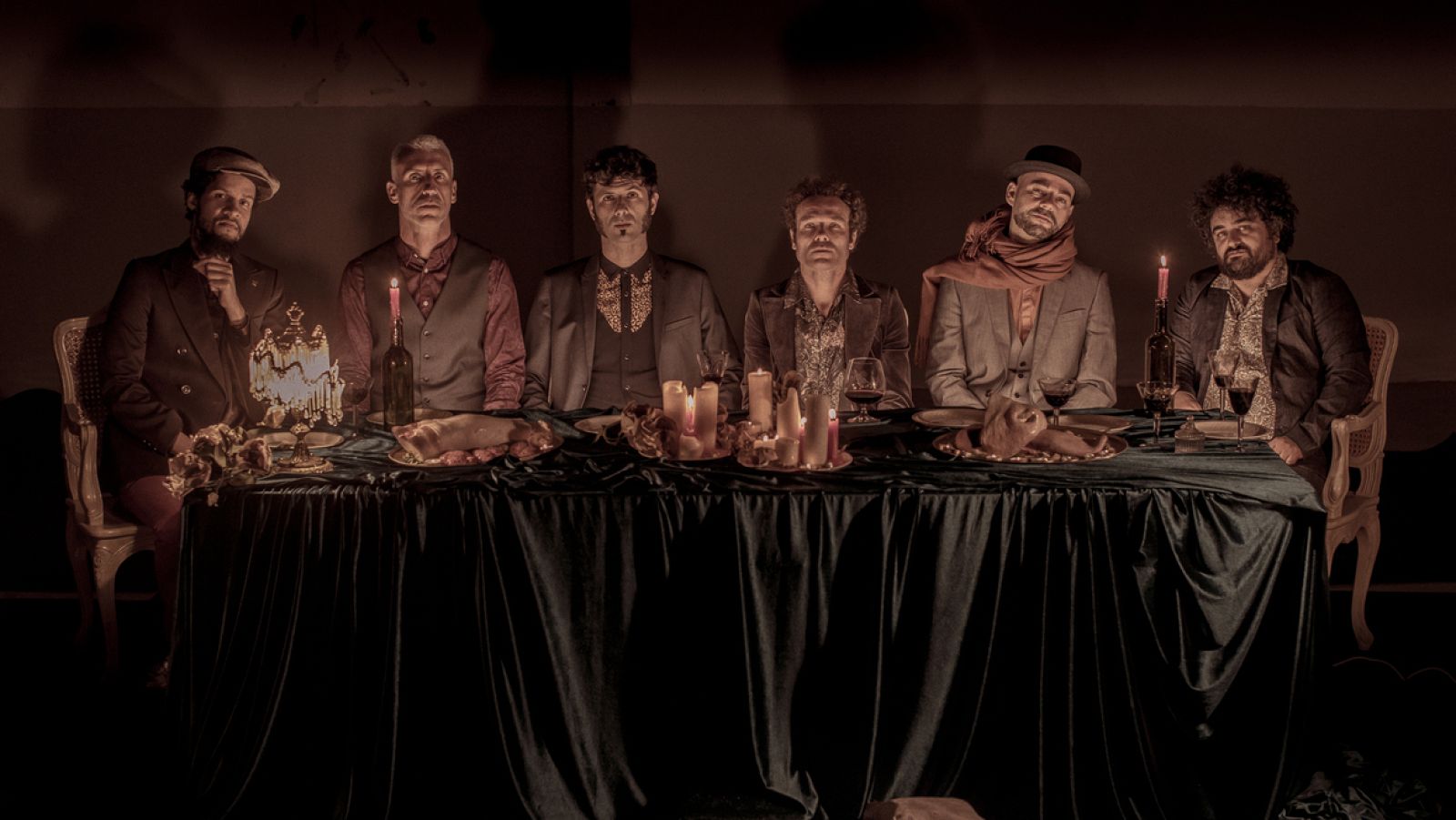 Los Saxos Del Averno - Devil Inside