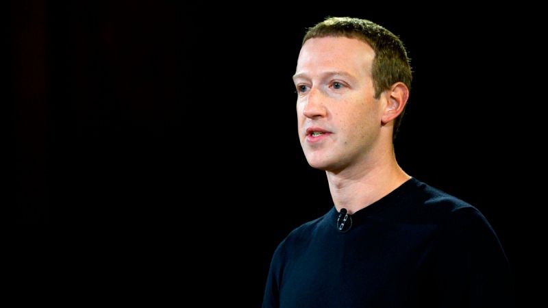Zuckerberg defiende no censurar los mensajes polémicos de Trump en Facebook pese a las protestas de sus empleados