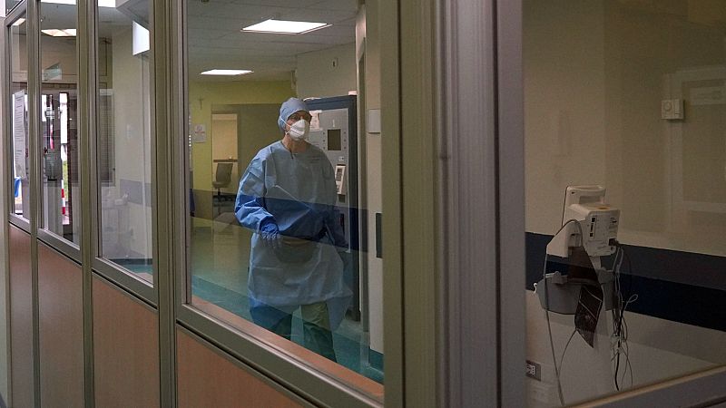 El hospital Gregorio Marañón investiga un brote entre profesionales que pudo producirse en un almuerzo