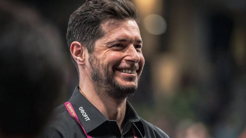 Alberto Entrerríos: "Me he tenido que construir como entrenador"