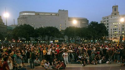 Boletines RNE - El subinspector de los Mossos, condenado a 2 años y cuatro meses de cárcel por lesionar a los manifestantes del 15M - Escuchar ahora