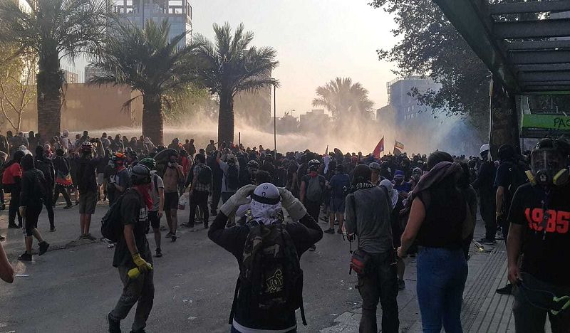 'En Portada' estrena 'El virus que paró Chile'