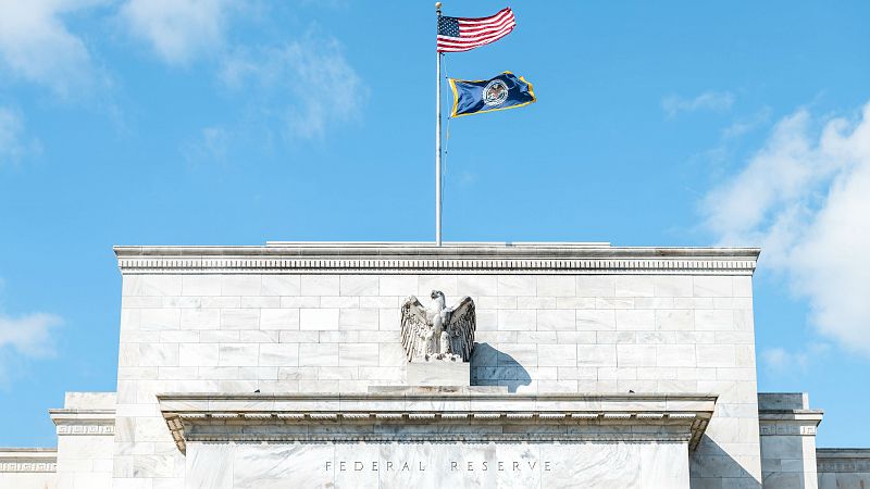 La Fed prevé una caída del 6,5 % en el PIB de Estados Unidos en 2020 y una mejora del 5 % para 2021