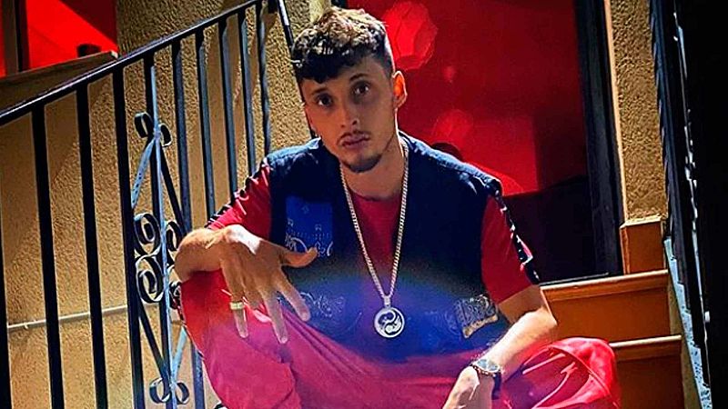 Ayax pide perdón a Hugo y Eva: "Quería cargar contra la TV y la comercialización de la música, no contra dos chavales que parecen buena gente"