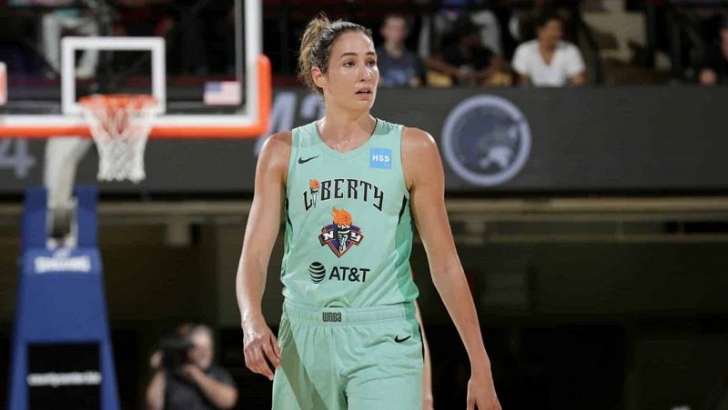 Rebecca Allen y Celeste Trahan-Davis coronan el proyecto del Valencia Basket