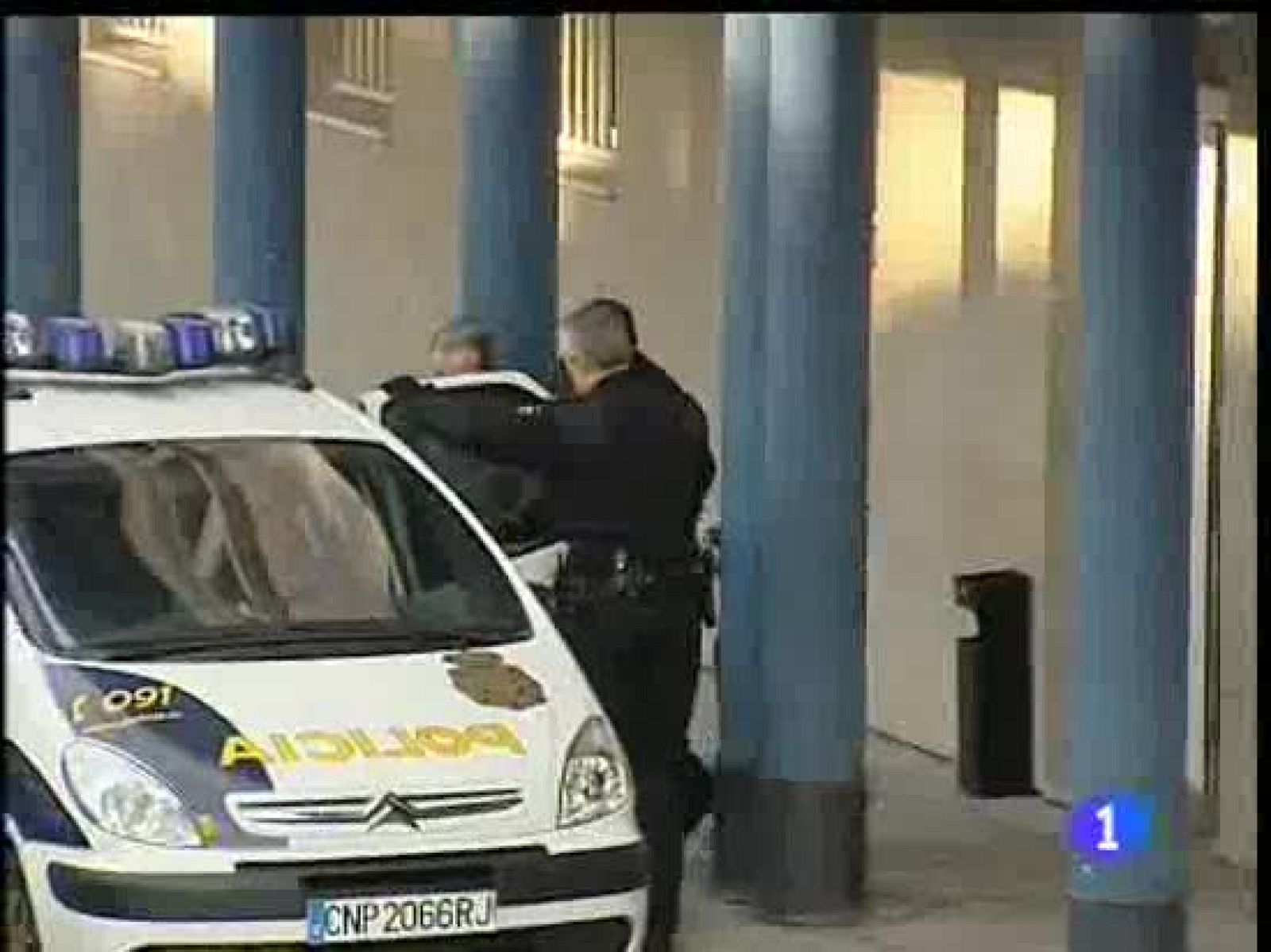 Hubo un fallo humano en el sistema de seguimiento del preso acusado de matar el sábado a su pareja en Pontevedra | Ver