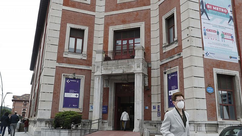 Los contagios en el foco del hospital de Basurto llegan a 37 y se investiga otro en GipLos contagios en el foco del hospital de Basurto llegan a 37 y se investiga otro en Gipzkoa