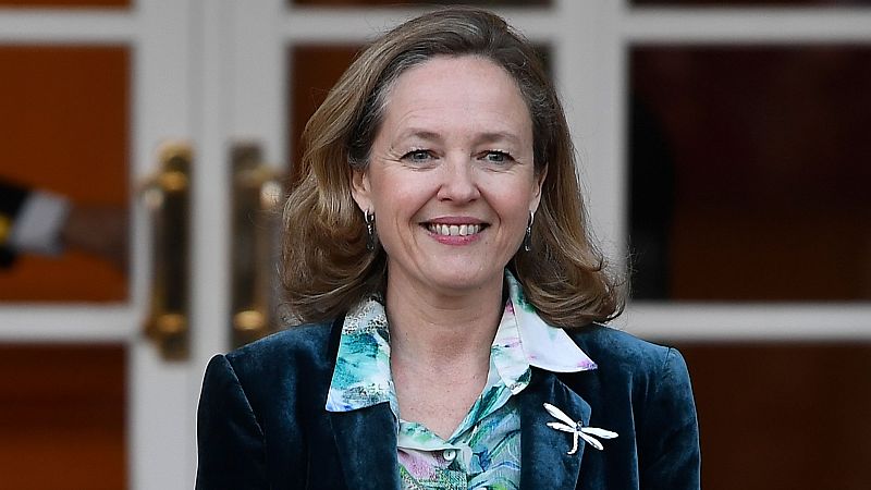 Sánchez ve con "muy buenos ojos" la candidatura de Calviño a presidir el Eurogrupo