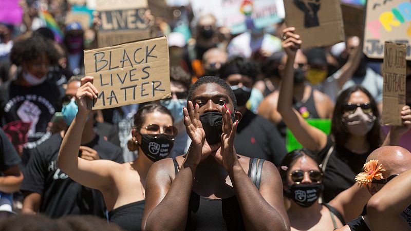 "Oye Siri, me están deteniendo", el viral atajo de iPhone que está arrasando en las protestas contra el racismo en Estados Unidos